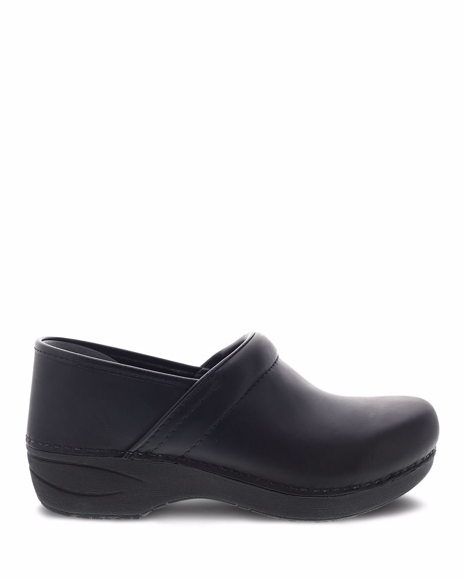 Dansko XP Black Waterproof Pull Up – The Medical Zone